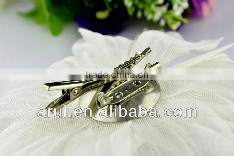 white flowers for hair jewelleries wedding crowns