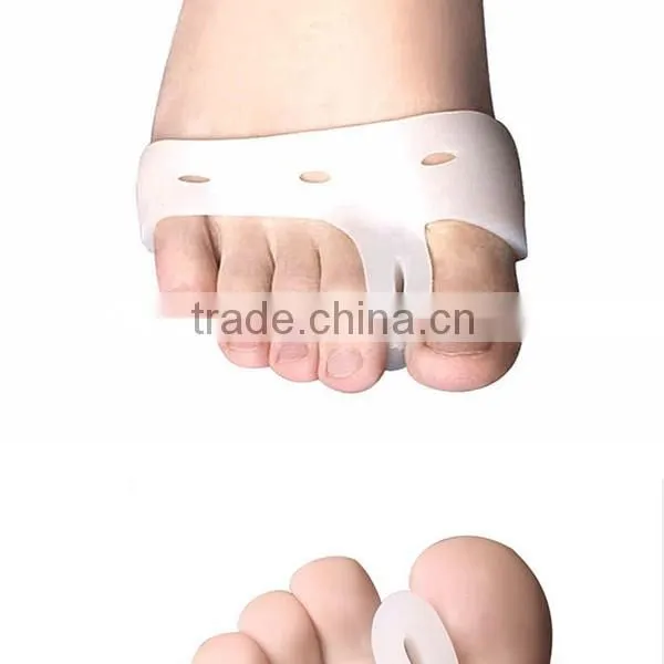 New Products 2016 Gel toe Stretcher Silicone Toe Separato