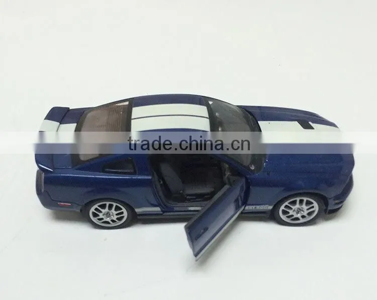 1:43 model car