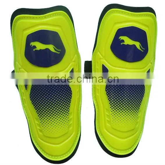 Professional Soft Plastic Football Shin Guard