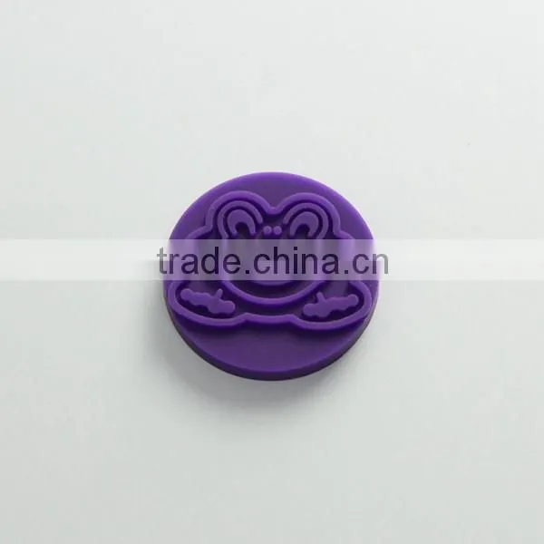 Hot selling food grade silicone cookie stamp with wooden handle