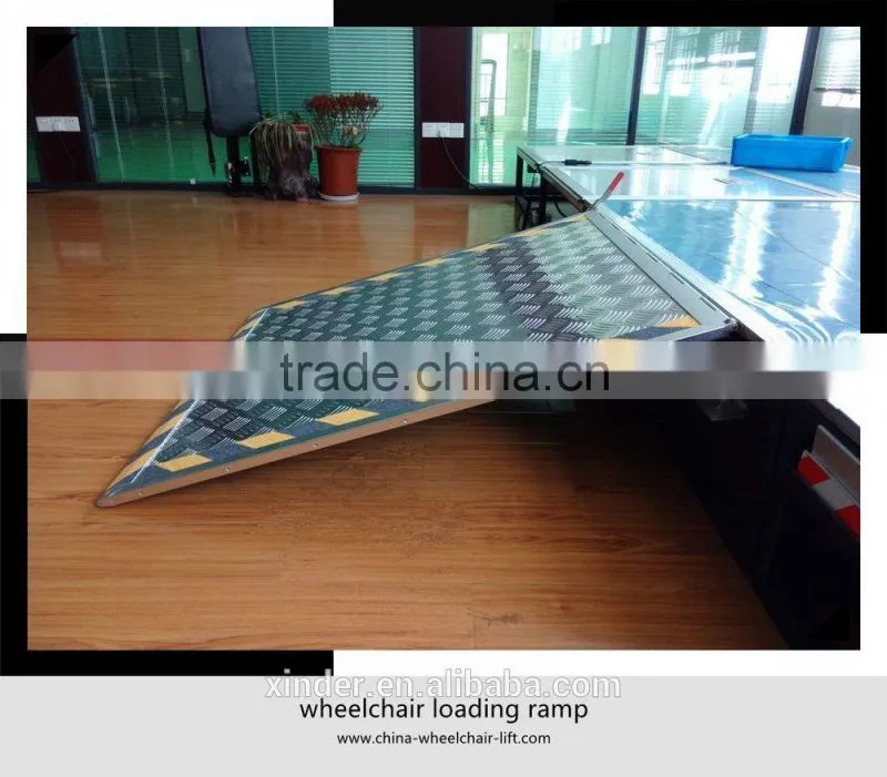 Manual Wheelchair Ramp for Low Floor Bus
