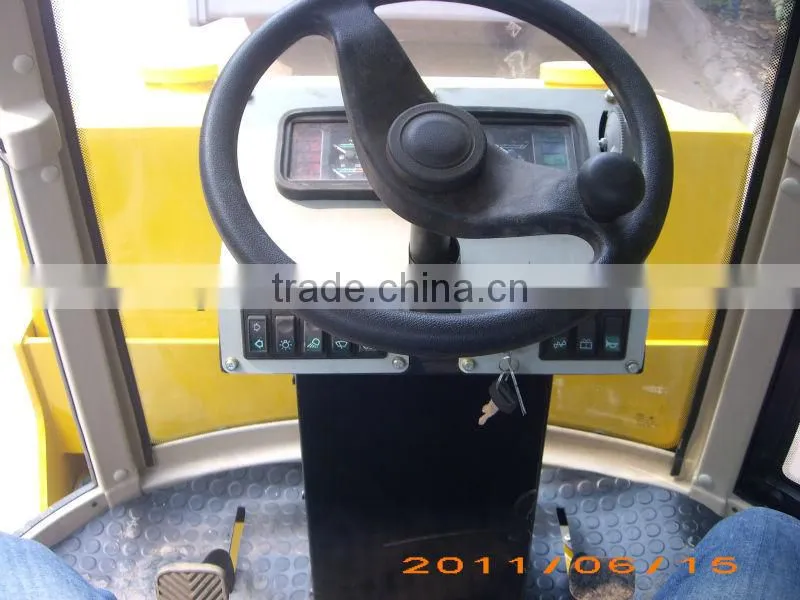 Hot double drum vibratory and oscilating road roller,6 ton road roller
