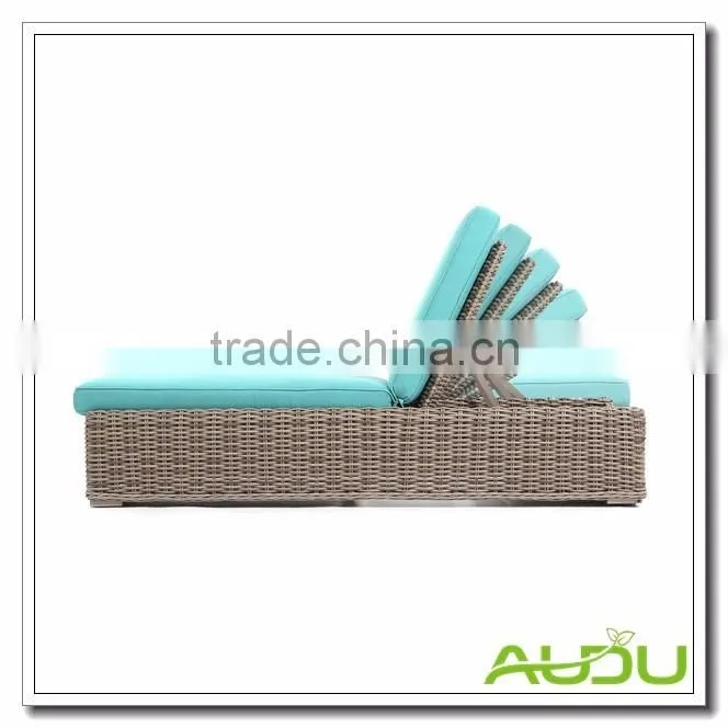 Audu Seattel Wicker Outdoor Sun Lounger