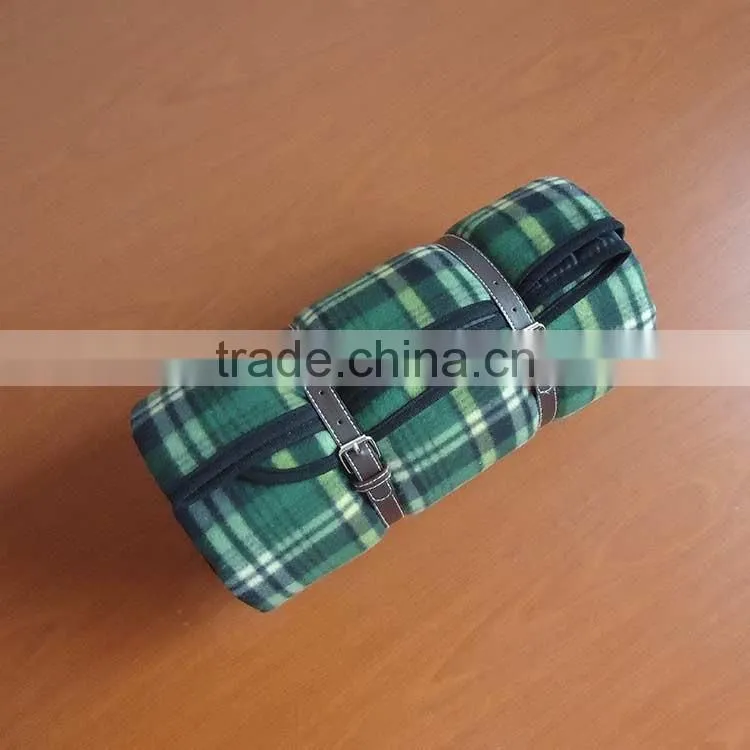 green check printed polar fleece+sponge+polyester with pu handle waterproof camping mattress