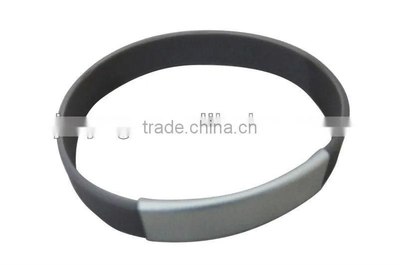 fashion custom thin silicone bracelet/round silicone bracelet/2013 bracelets