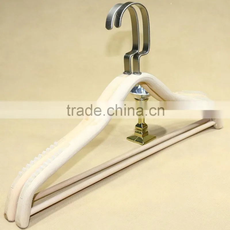 Anti slip Natural bamboo suit hanger for clothes display