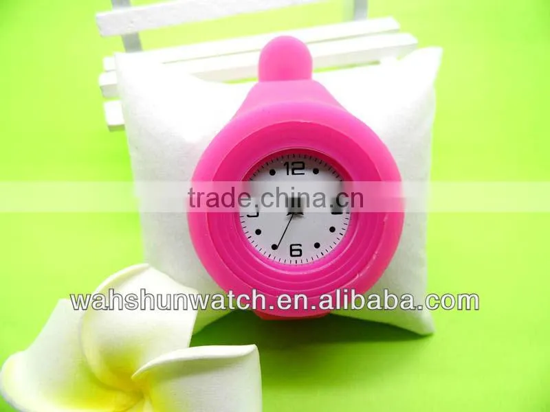 China factory custom pink colors ladies slim rubber watch 2013 hot