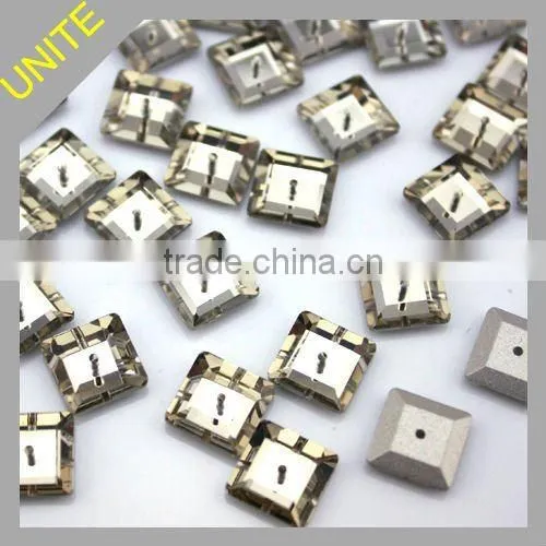 UNITE Square Lochrose Sew On Stones 10mm U3400