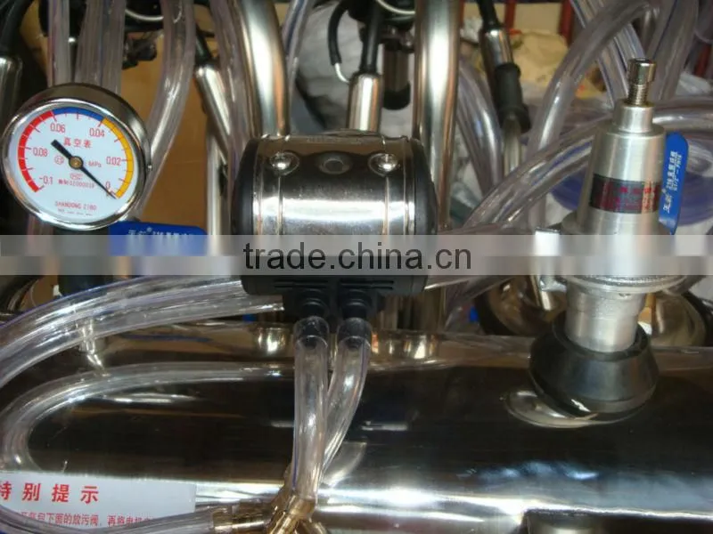 vacuum pump type milking machine with one bucket