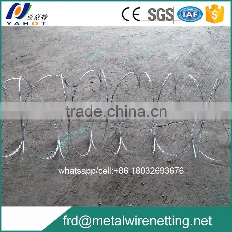 Nine Strips Razor Blade Wire Machinery/Razor Barbed Wire Making machine