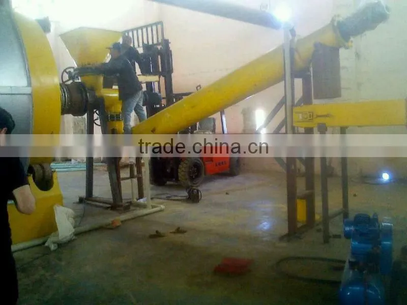 Continuous Scrap Plastic Pyrolysis Machinery Highly Improved Working Efficiency