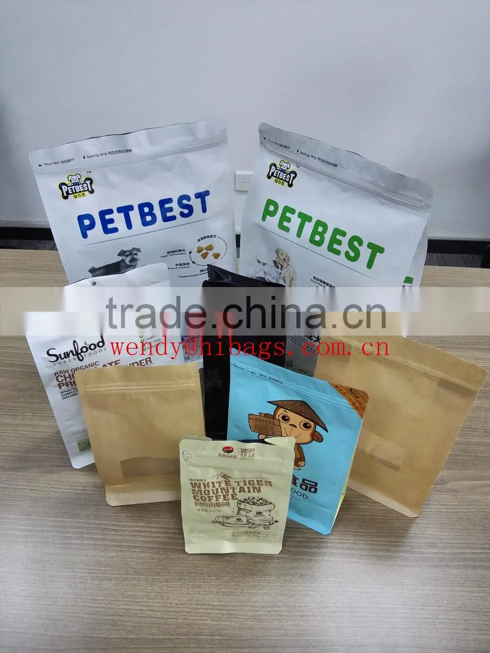 square bottom spot matte finishing food bag with zipper