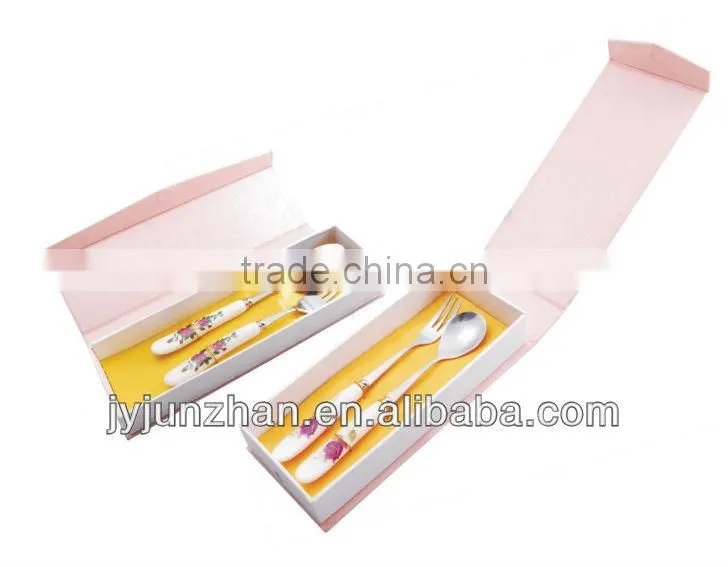 Gift cutlery sets made by Junzhan Factory and sell directly