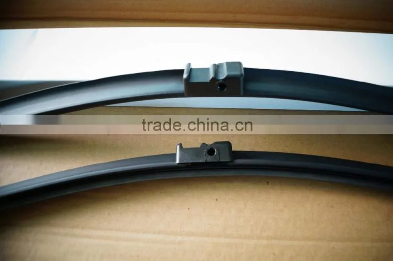 Pair of Front Windshield Wiper Blade S580 for Right-hand Driving Car
