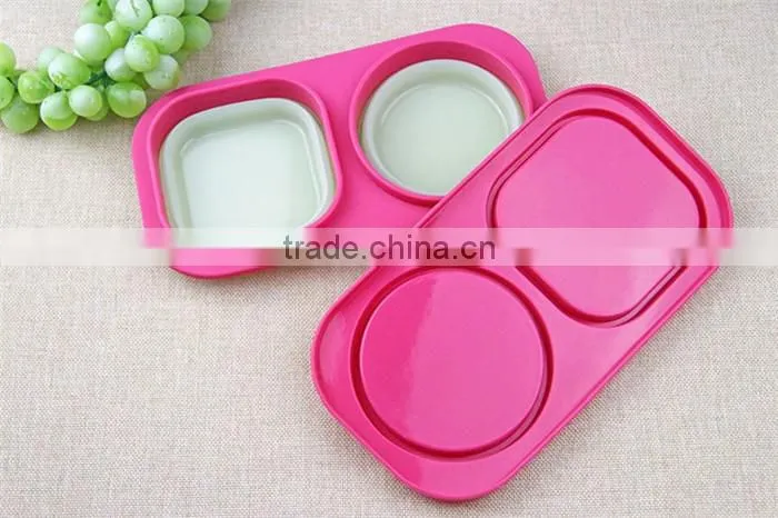 2 cavity silicone bowl with spoon ,leak proof and non-toxic silicone bowl,FDA&LFGB silicone bowl