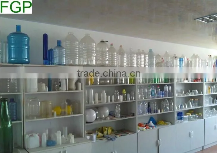 Fully automatic PET bottle blowing machine price/blow moulding machine 2 cavities 2000bph
