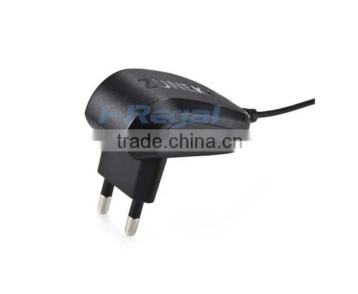 Hot Selling AC 110-240V 5V1A travel charger with cable, with CE RoHS approved for iphone ipad