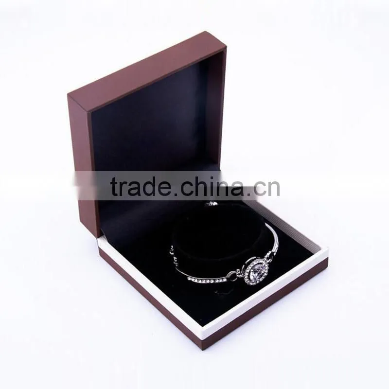 Luxury jewelry ring box with sleeve packaging