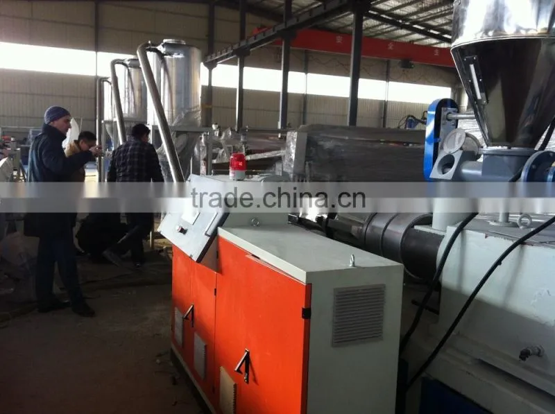 waste plastic recycling machine