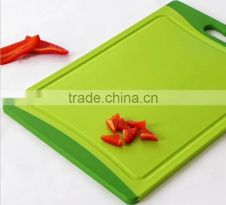 Newest FDA durable colorful non-slip plastic cutting board