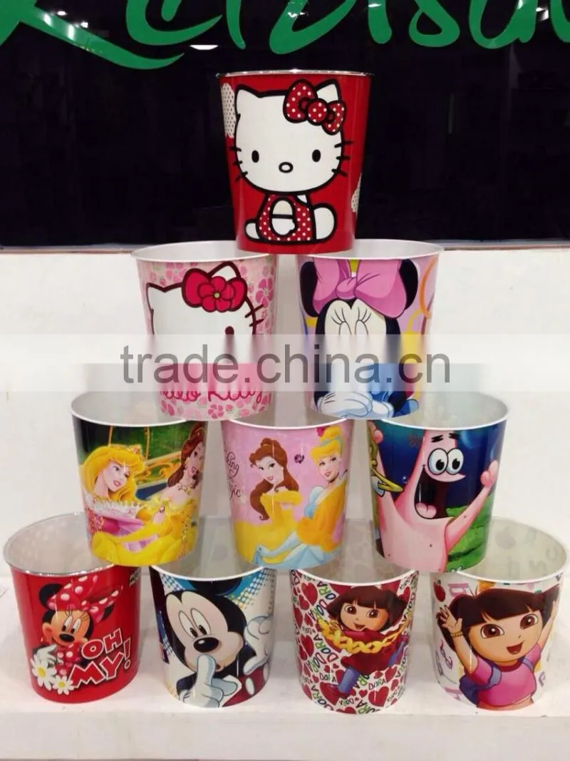 plastic trash can wastebasket for child's room