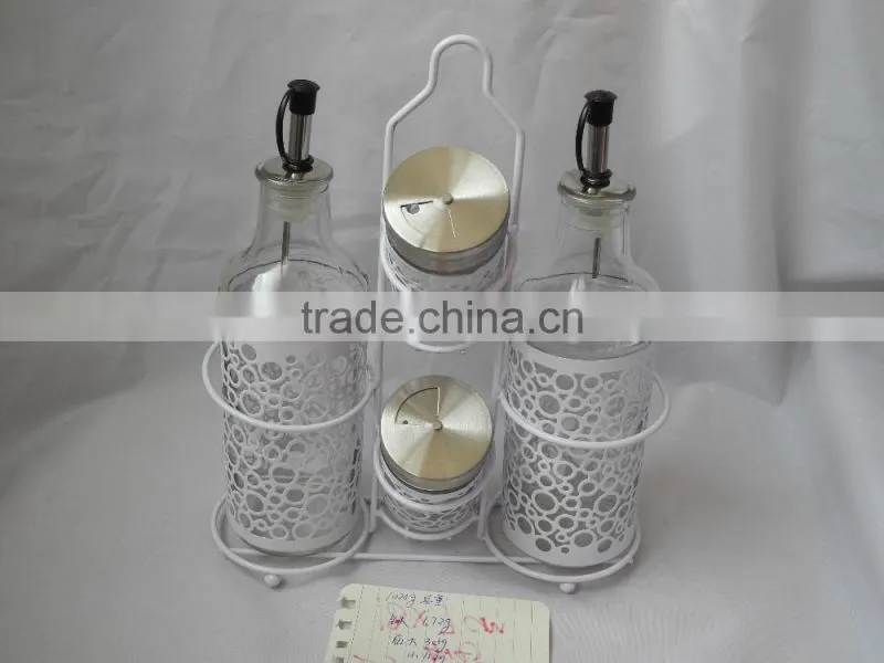 hot selling spraying plastic cylinder glass oil and vinegar bottle set
