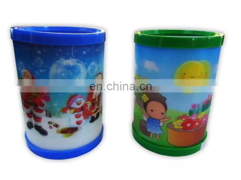 2015 Cheap High Quality 3D Cartoon Pen Holder