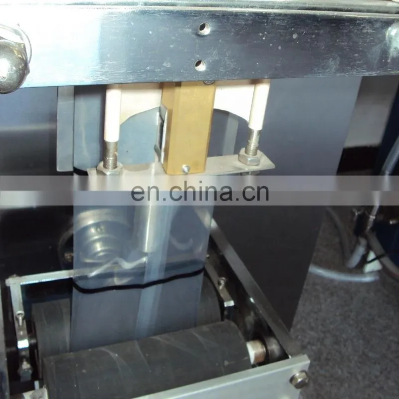 Automatic plastic sachet liquid water filling sealing machine form film machine