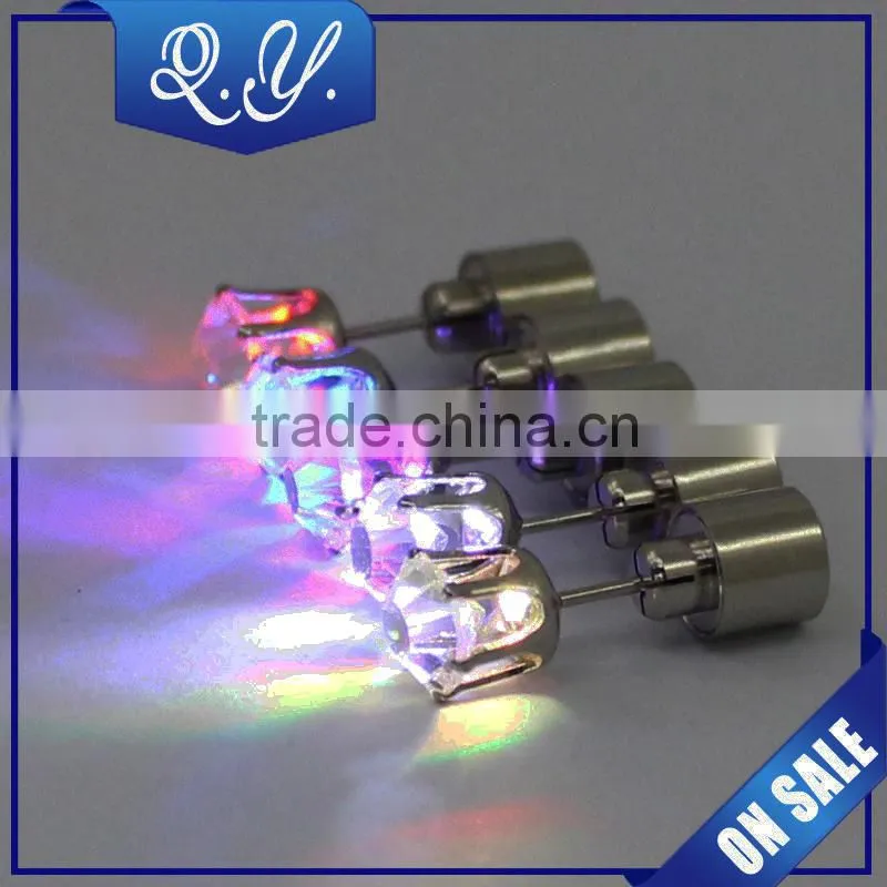 Fashion party club multi-color flashing led earrings,wholesale christmas flashing earrings lighted
