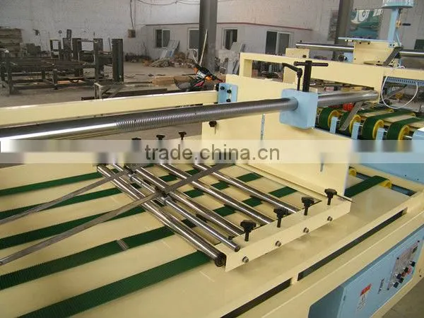 carton box semi automatic gluing machine