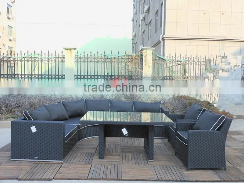 TEMPERED GLASS INDOOR/OUTDOOR RATTAN HIGH DINING TABLE