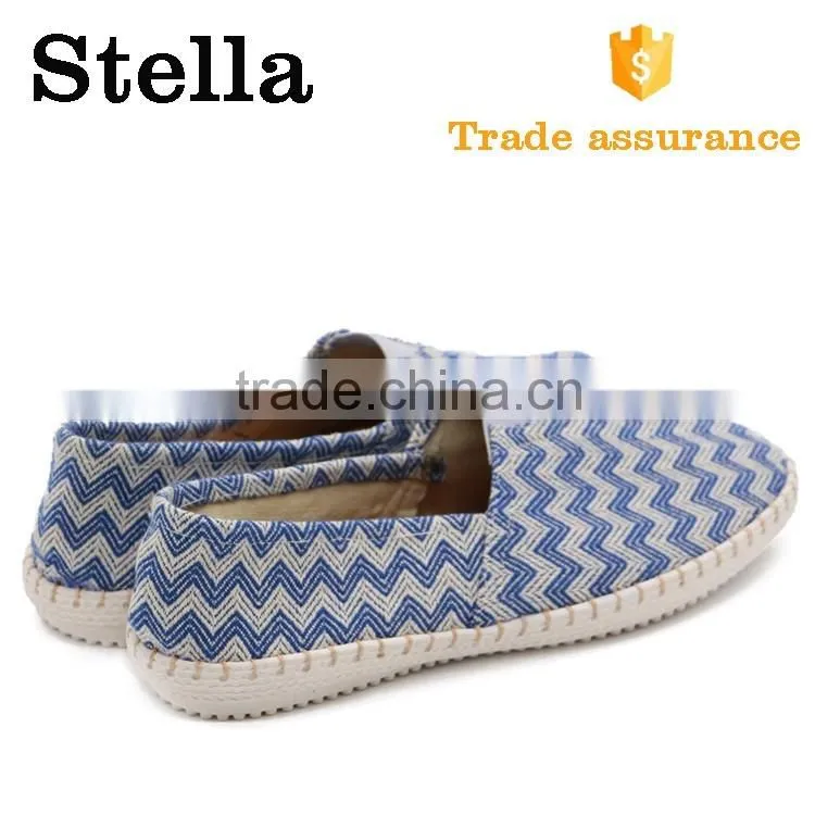 raised grain thick rubber men moccasin
