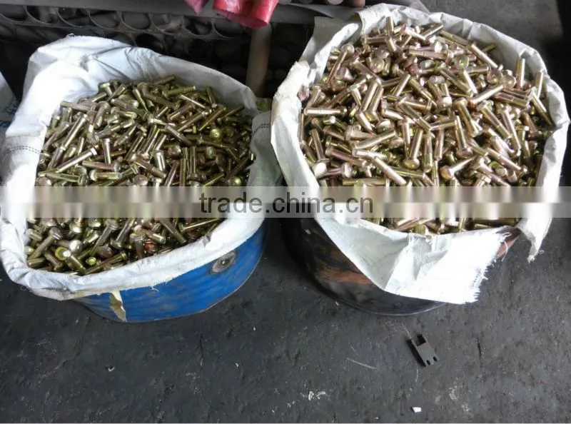 grade 10.9 high strength locking bolt for truck wheel hub