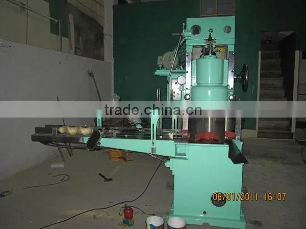 Automatic metal can seaming equipment