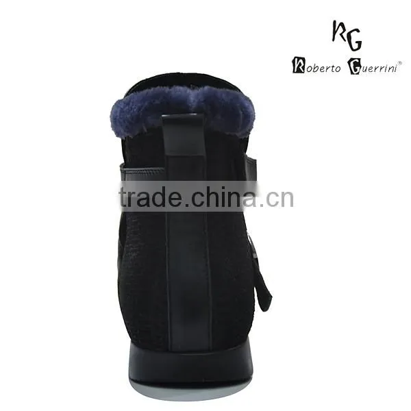 china latest designed boot for man