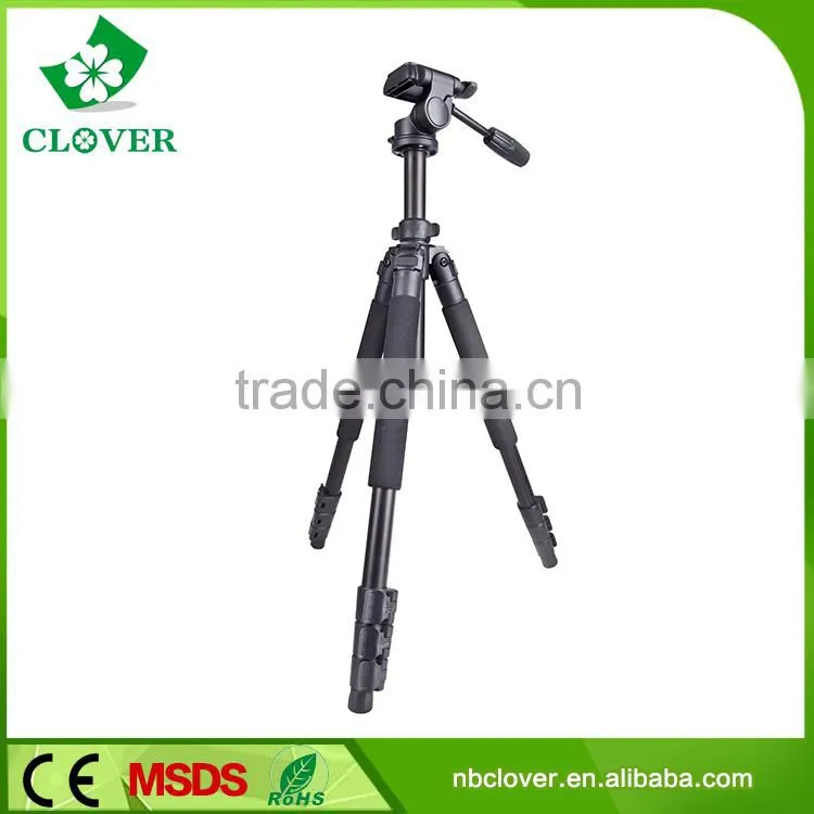 Lightweight tripod for digital camera with 3-way pan head