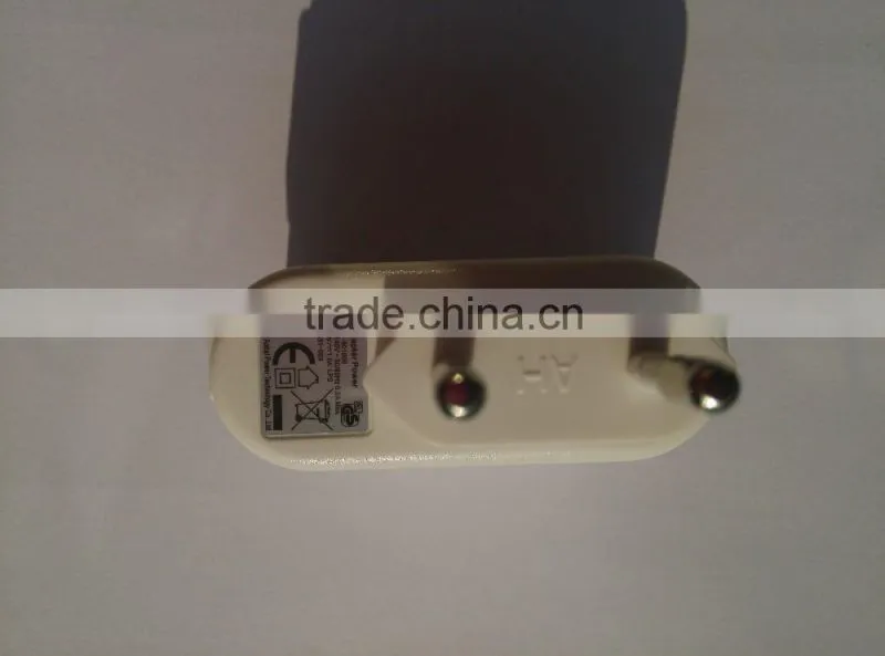 AC ADAPTER A31-501000 5V 1A with USB port for cellphone use