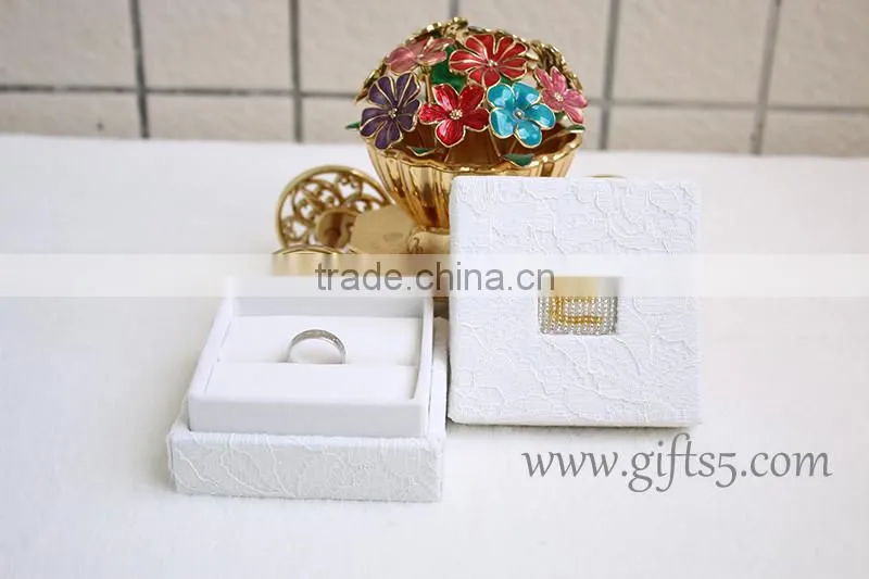 2016 New design wedding ring boxes ring jewelry box with beaded name plate of S