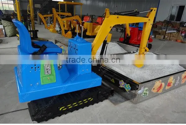 High quality Children excavator with helmet