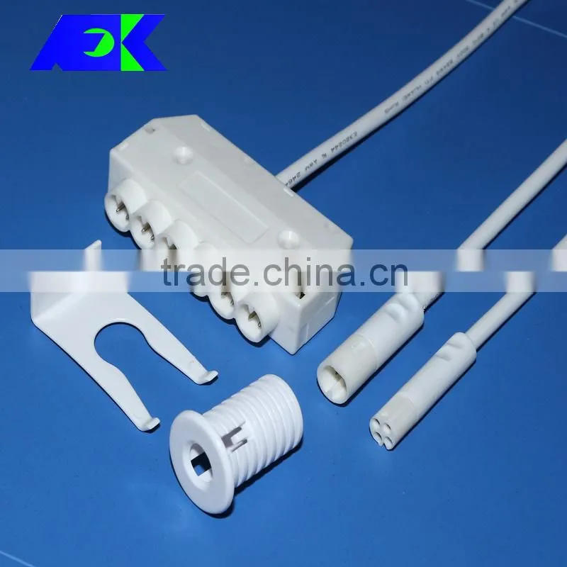3 PIN RGB led connector High lumen interconnecting / connecting cable t5 / t8 led tube light connector