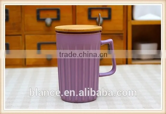 colorful stripe embossed ceramic cup with lid and spoon