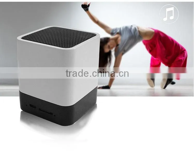 TLS28 mini fm function led time display blue tooth speaker with built-in mic