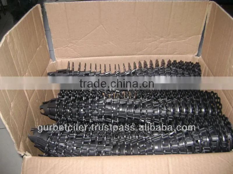 Plastic bar chairs and spacers for slab mesh