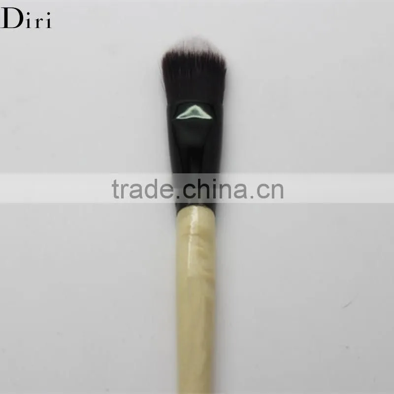 High quality Nylon Hair Wooden Handle Foundation Brush