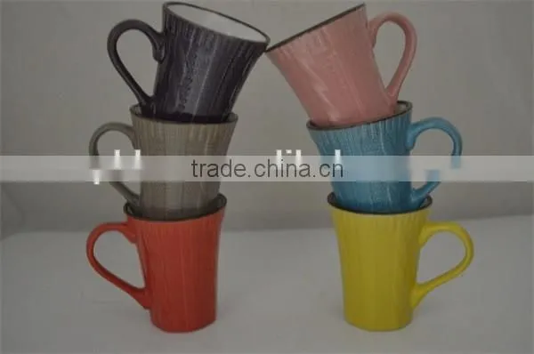fine best quality good quality Ceramic mugs cups ,glazed color hot selling,custom logo designs,many designs with color box