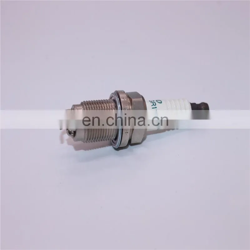 New SK20BGR11 Iridium Spark Plugs 90919-01221 Fits For Avensis /RAV4/ Vista /Noah