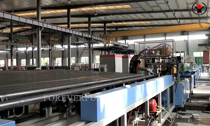Oil-drill-pipe-induction-hardening-tempering-machine