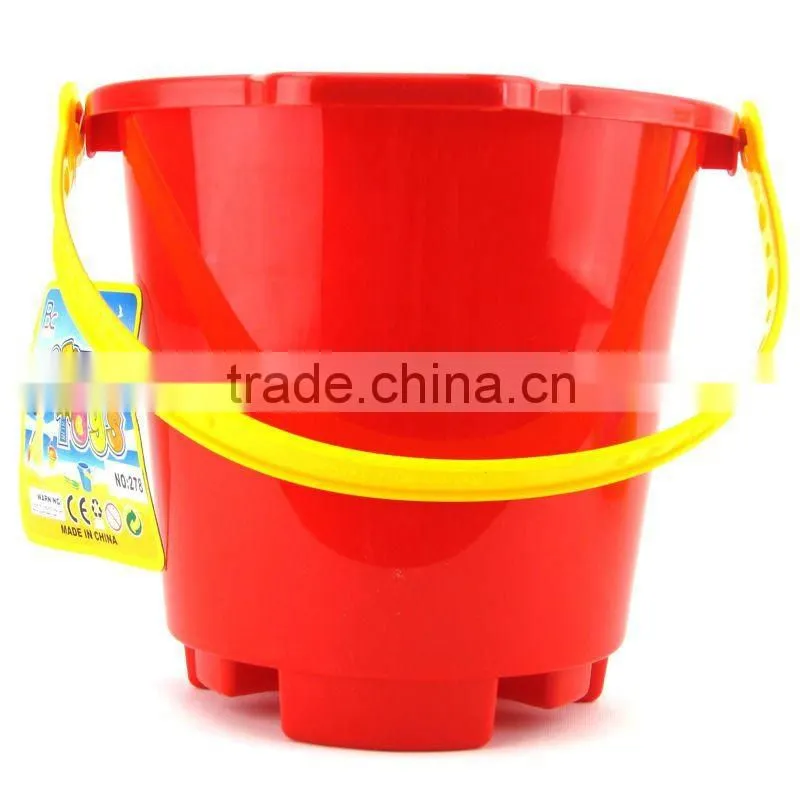 Plastic round beach bucket