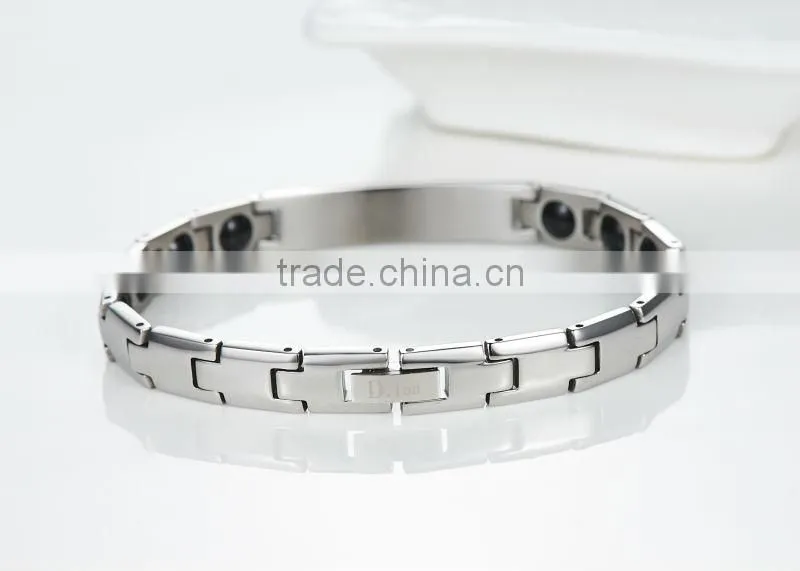 Noproblem D009 fashion power magnetic titanium woman health crystal bracelet